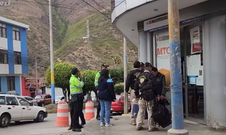 GOLPE AL LAVADO DE ACTIVOS EN APURÍMAC: FISCALÍA Y POLICÍA ALLANAN VIVIENDAS, VEHÍCULOS Y OFICINAS PÚBLICAS